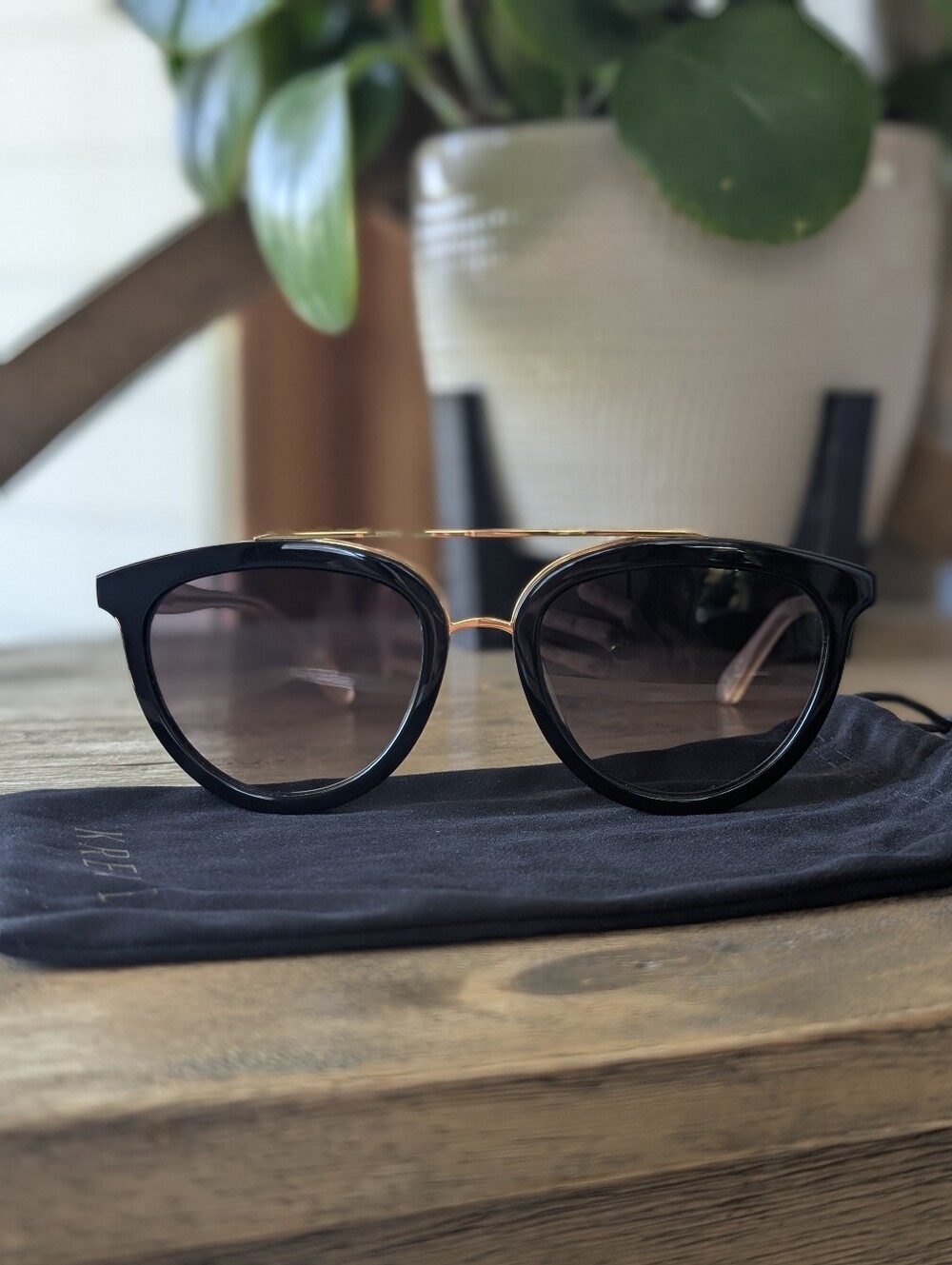 NWOB Krewe Clio Aviator Black Matte Champagne 24K